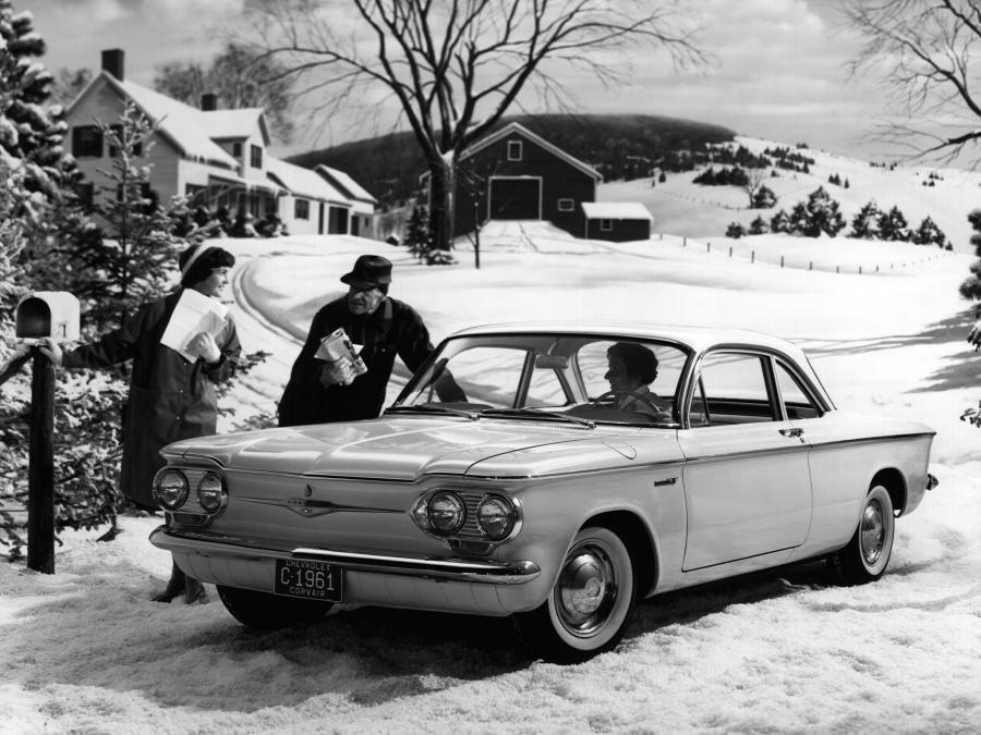  Chevrolet Corvair 700 Club Coupe 1961 года  (фото 1 из 1)